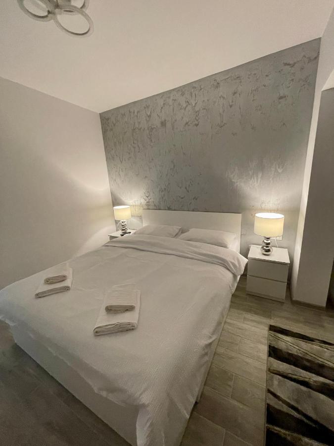 Timisoara Central Apartment New Parking !! Экстерьер фото